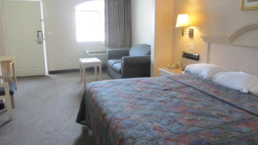 Camelot Inn & Suites Highway 290/Northwest Freeway Jersey Village 部屋 写真