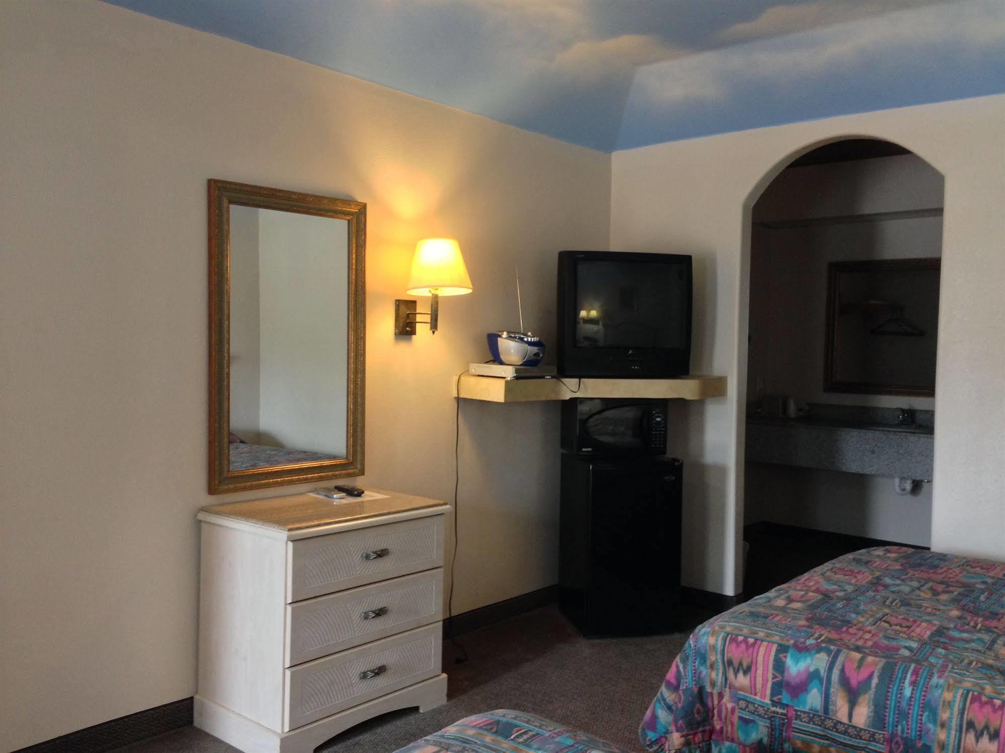 Camelot Inn & Suites Highway 290/Northwest Freeway Jersey Village エクステリア 写真